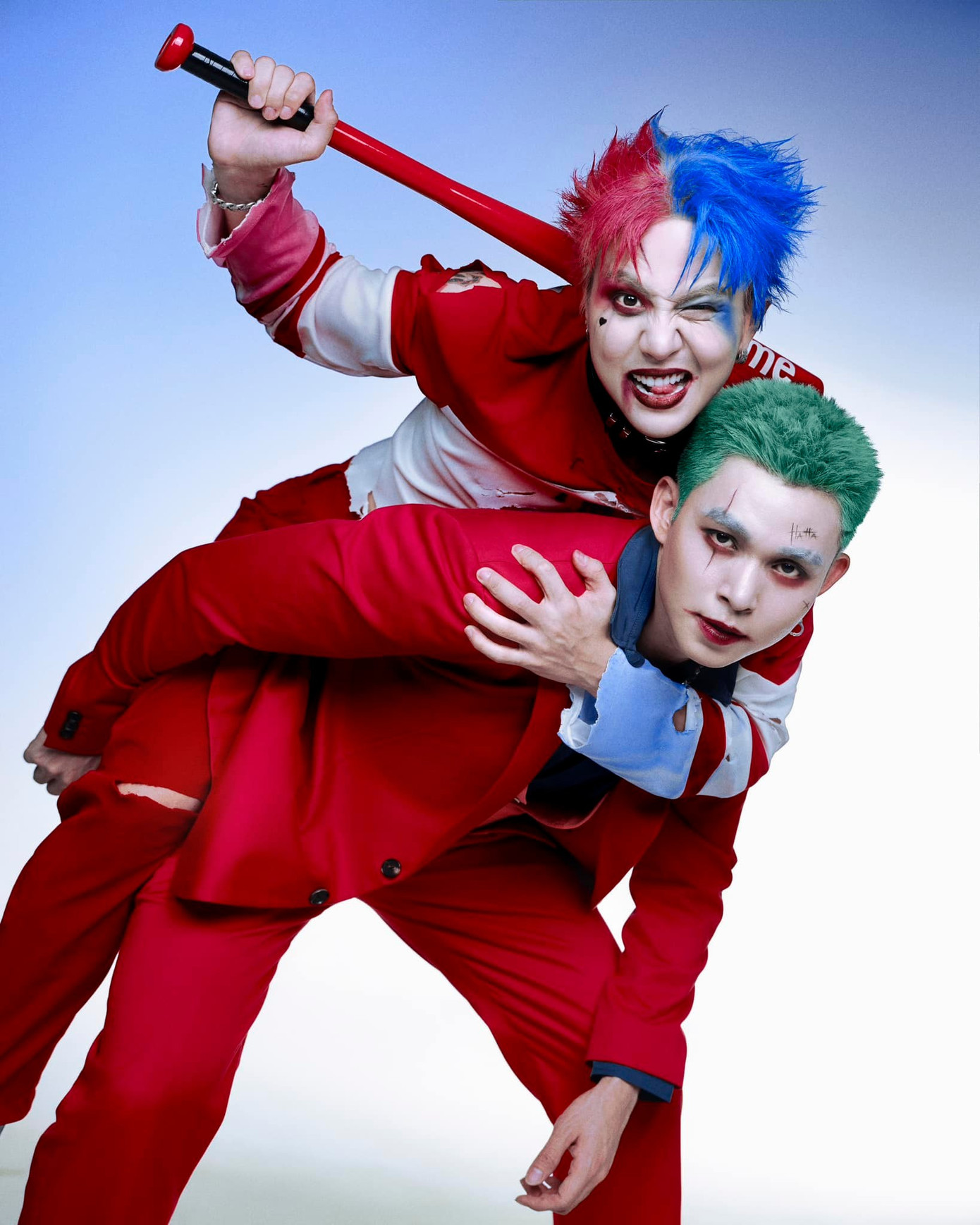 Bộ ảnh ấn tượng của Jun Phạm và Duy Khánh (vai Harley Quinn) nhận được sự khen ngợi của khán giả.