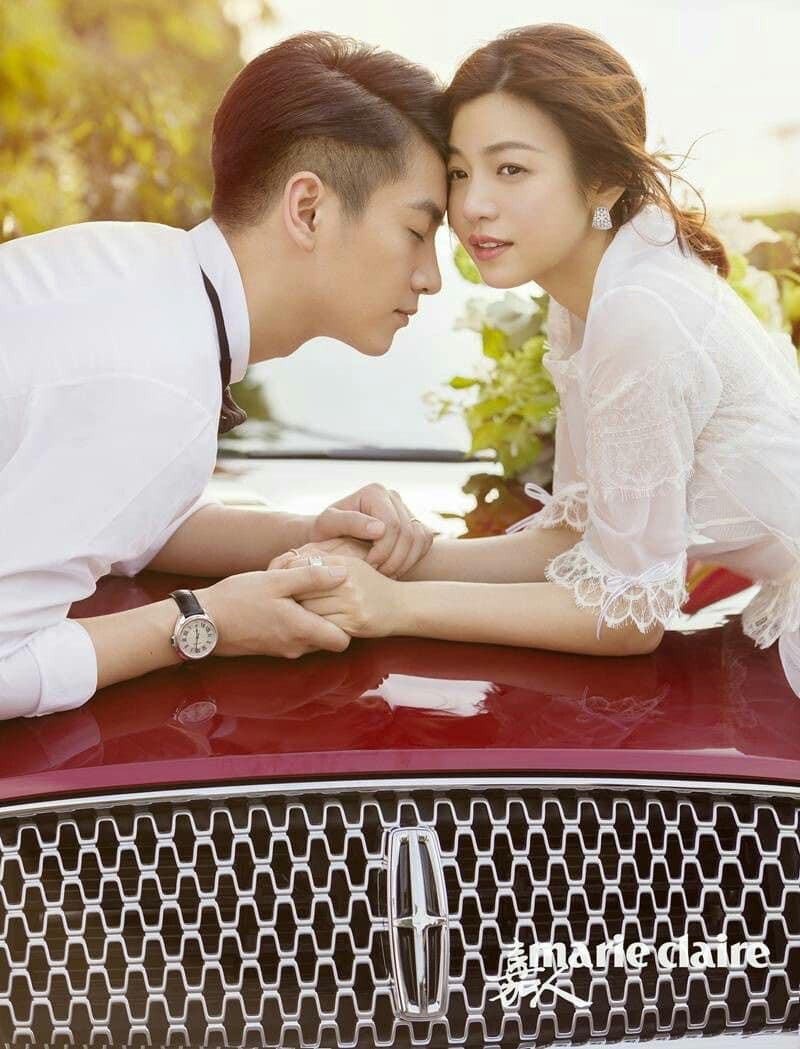 5 tháng sau, Trần Nghiên Hy bị bắt gặp vẫn đeo nhẫn cưới khi đi mua sắm, cô bị chỉ trích lợi dụng cuộc hôn nhân để kiếm nhiệt.