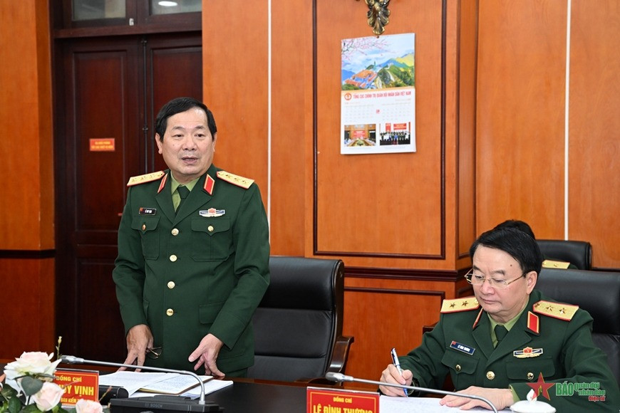 Thượng tướng Lê Huy Vịnh phát biểu tại kỳ họp. Thượng tướng Lê Huy Vịnh phát biểu tại kỳ họp.