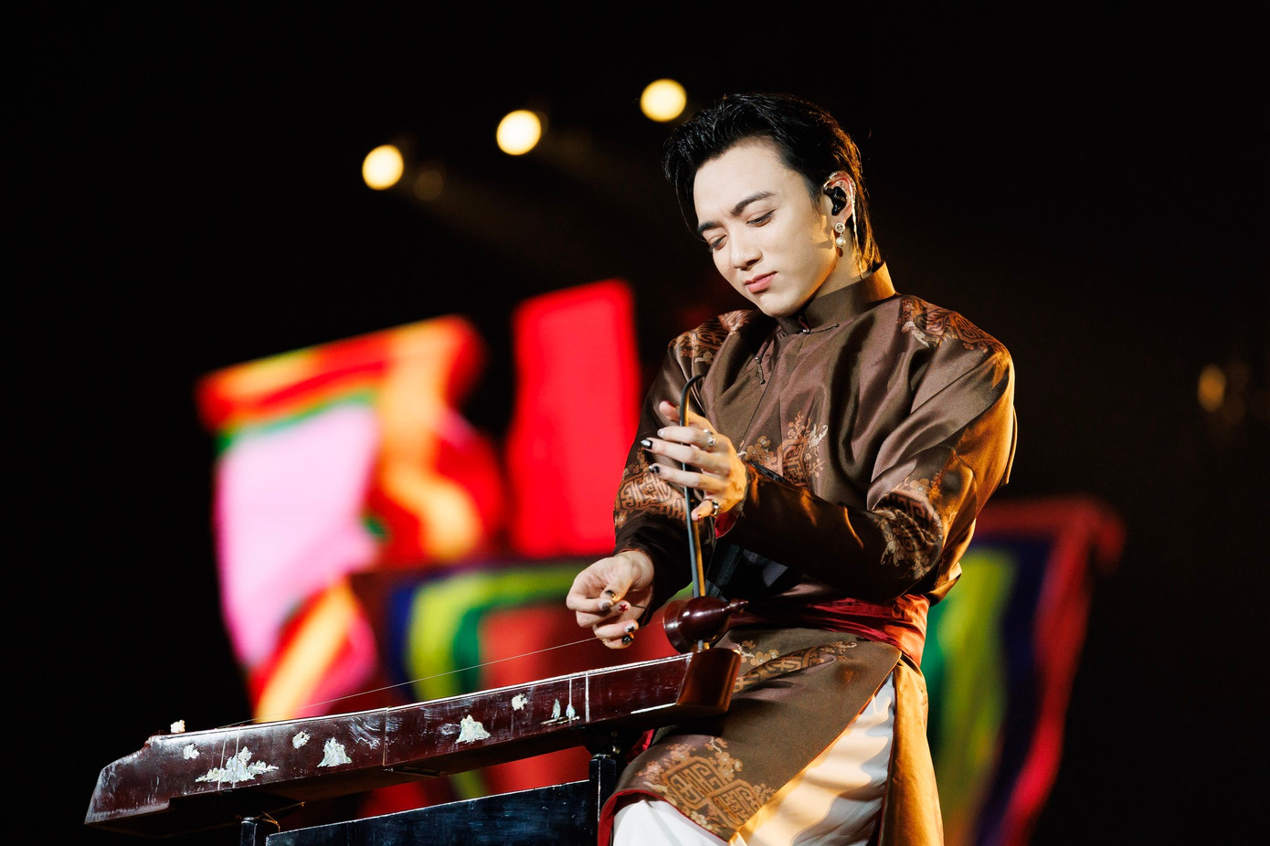 Các tiết mục tôn vinh văn hóa, dân tộc vẫn là điểm nhấn được yêu thích của chương trình.