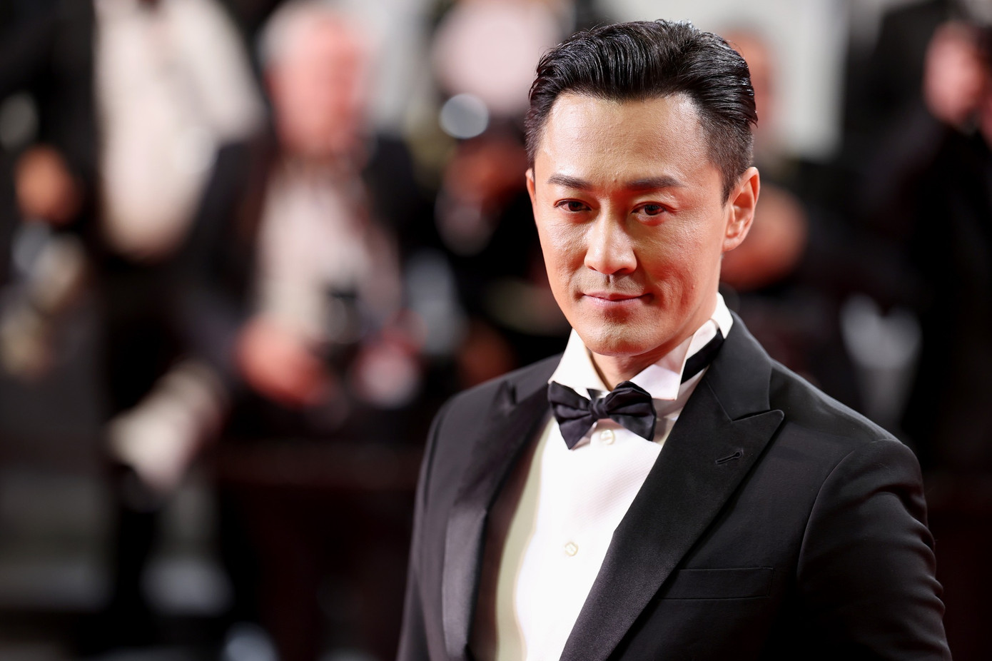 Tài tử Lâm Phong bảnh bao dự thảm đỏ. Tài tử Lâm Phong bảnh bao dự thảm đỏ.