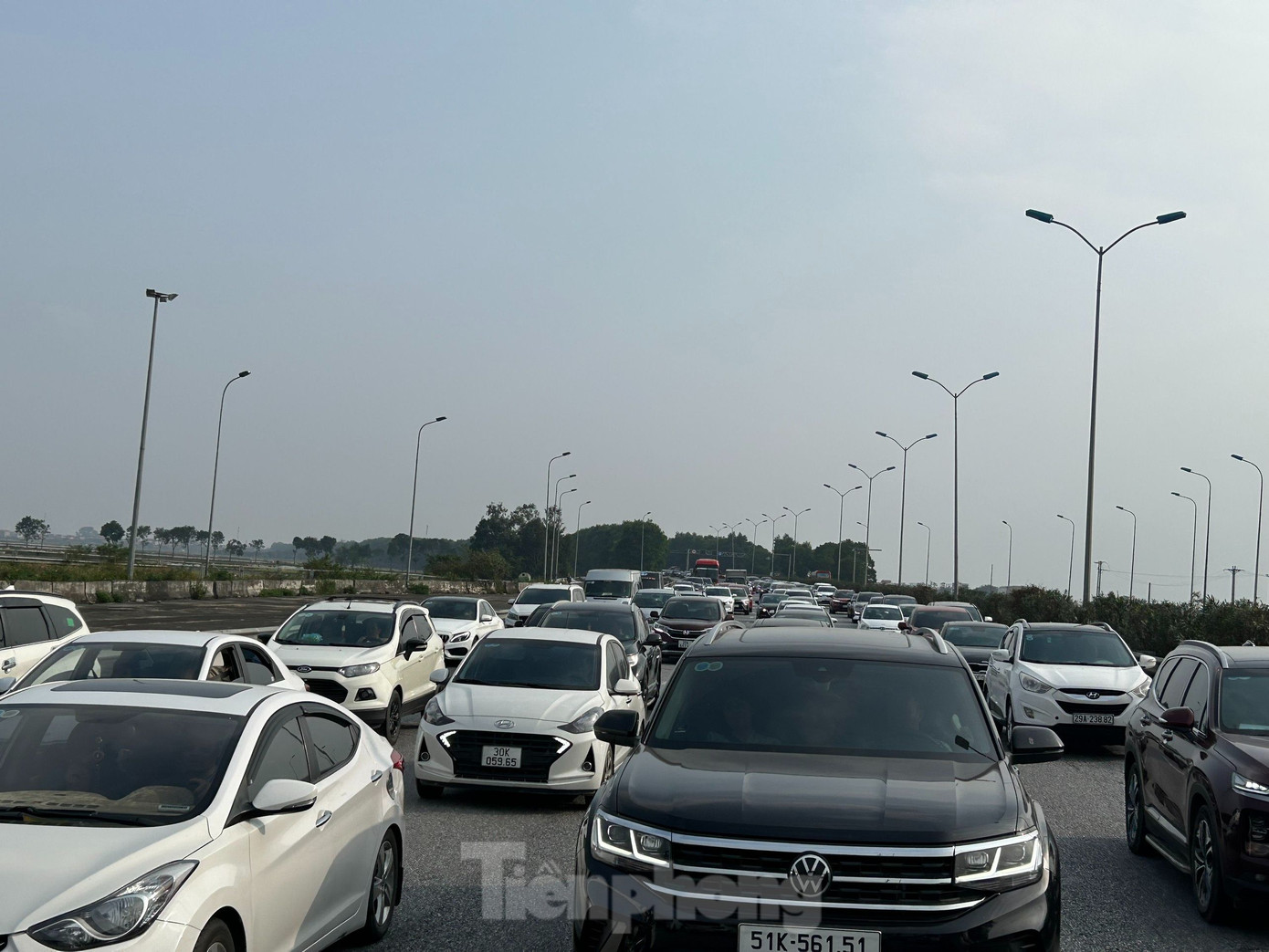 Hình ảnh điểm nghẽn trên cao tốc Hà Nội - Ninh Bình chiều Mùng 4 Tết