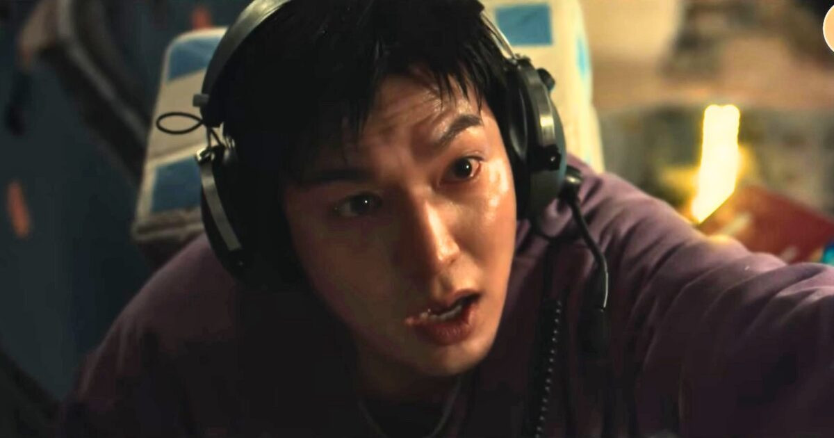 Lee Min Ho đối diện với làn sóng chê bai từ diễn xuất, khâu chọn kịch bản sau 5 năm quay lại đóng phim truyền hình. Lee Min Ho đối diện với làn sóng chê bai từ diễn xuất, khâu chọn kịch bản sau 5 năm quay lại đóng phim truyền hình.