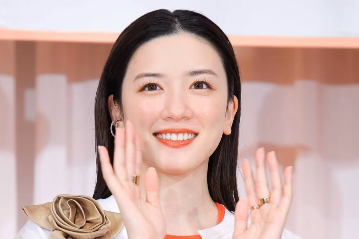 Nagano Mei - sao nữ khóc đẹp nhất Nhật Bản bị tố ngoại tình.