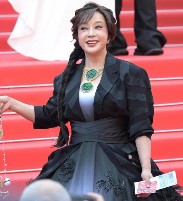 Lưu Hiểu Khánh đang tham gia LHP Cannes 2025.