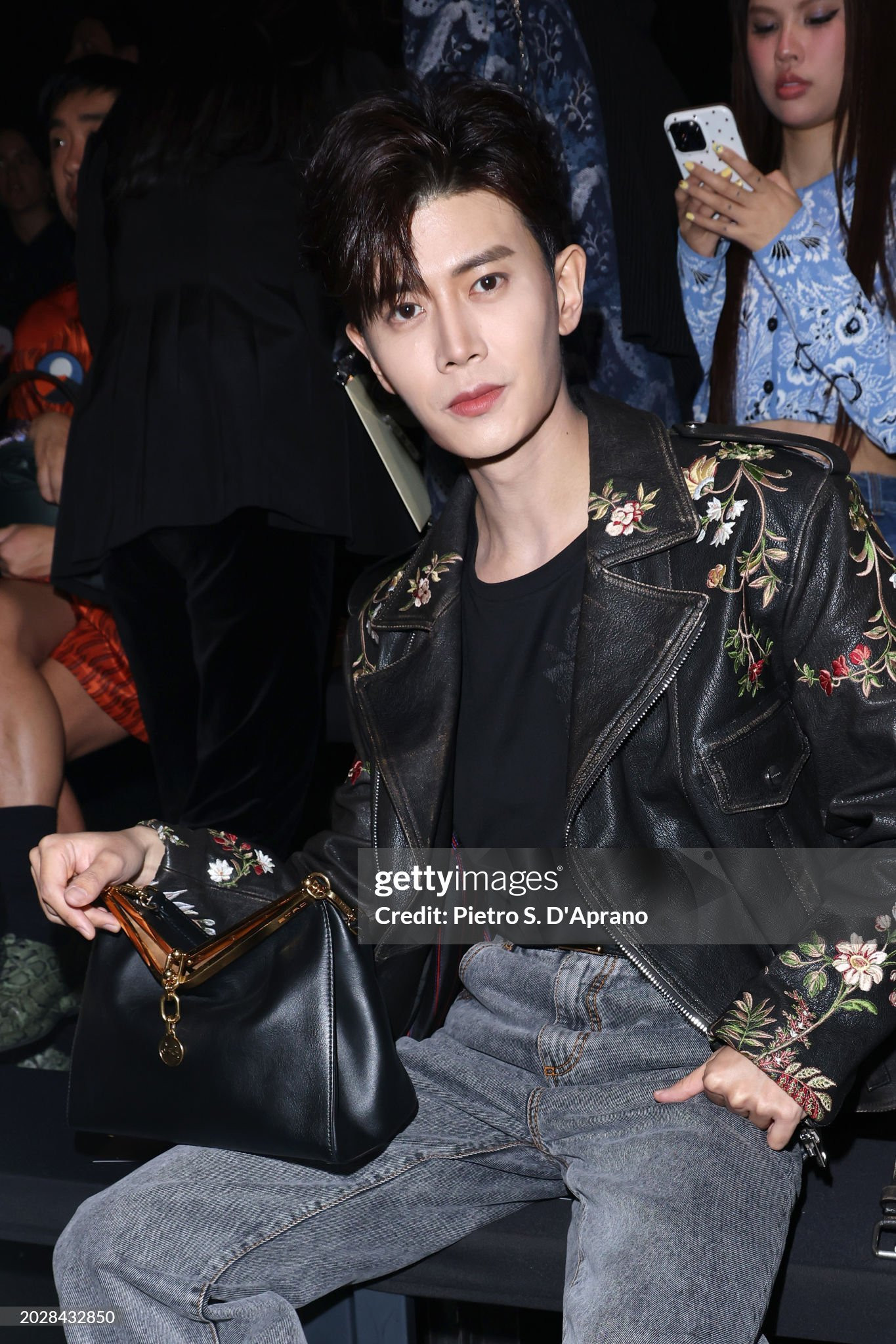 Nhậm Gia Luân khi chưa chỉnh sửa ảnh. Nhậm Gia Luân khi chưa chỉnh sửa ảnh.