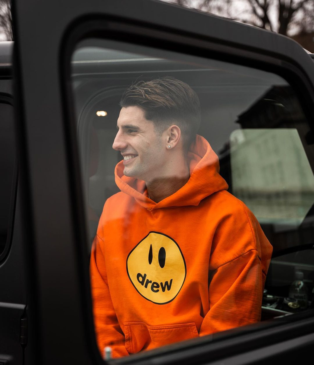 Gu thời trang năng động, trẻ trung của thủ quân tuyển Hungary.