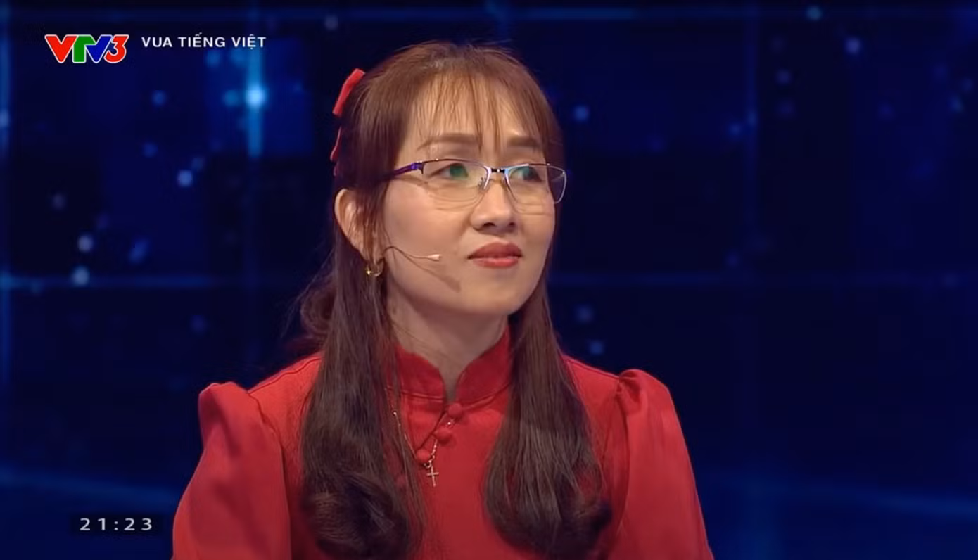 Vòng Soán ngôi, người chơi Phan Quỳnh Vân thua cuộc khi trả lời hàng ngang thứ hai là "hỉ hả", đáp án đúng của chương trình đưa ra là "hể hả". Khán giả cho rằng hai từ này đồng nghĩa.