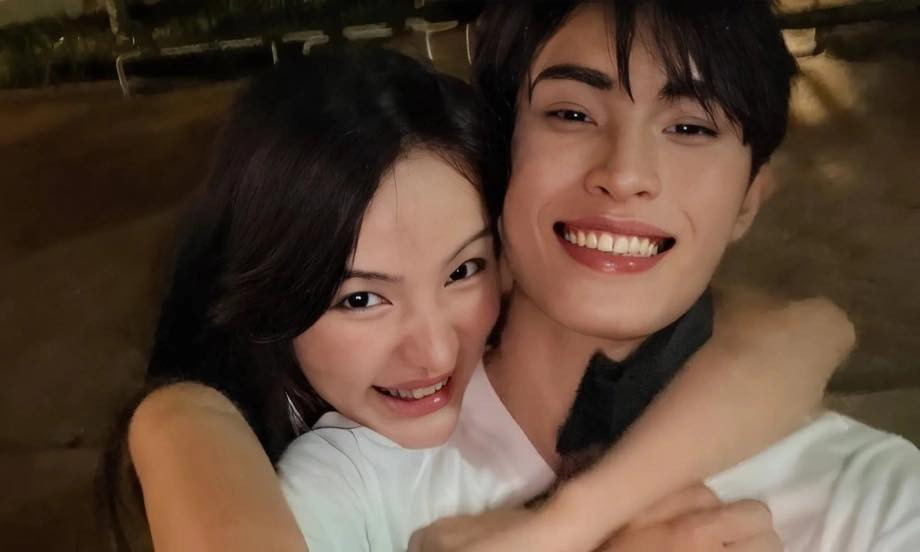 Wren Evans (phải) và bạn gái cũ Lim Feng.