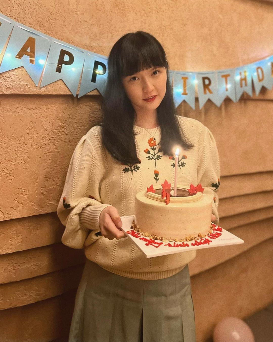 Ba năm qua, Hải Tú vẫn bị mạt sát bằng lời lẽ tiêu cực trên trang mạng xã hội riêng. Cô không khóa bình luận mà vẫn đăng tải hình ảnh đời thường. Ba năm qua, Hải Tú vẫn bị mạt sát bằng lời lẽ tiêu cực trên trang mạng xã hội riêng. Cô không khóa bình luận mà vẫn đăng tải hình ảnh đời thường.