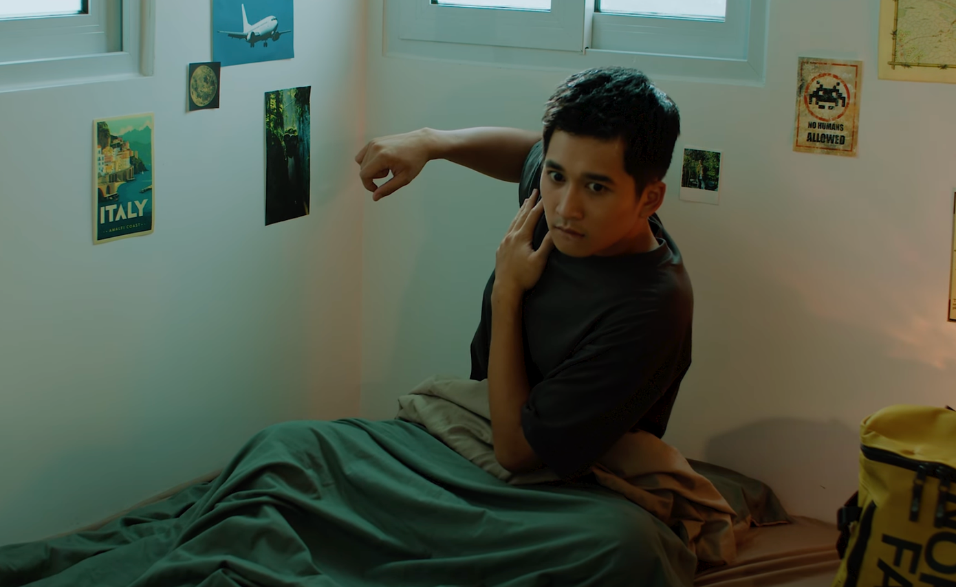 Những hình ảnh trong tập mở màn của Chiến thần Lạc Hồng. Những hình ảnh trong tập mở màn của Chiến thần Lạc Hồng.