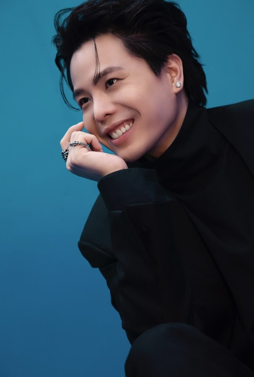 Trịnh Thăng Bình trở lại sau nhiều tin đồn không hay về sức khỏe, giọng hát.