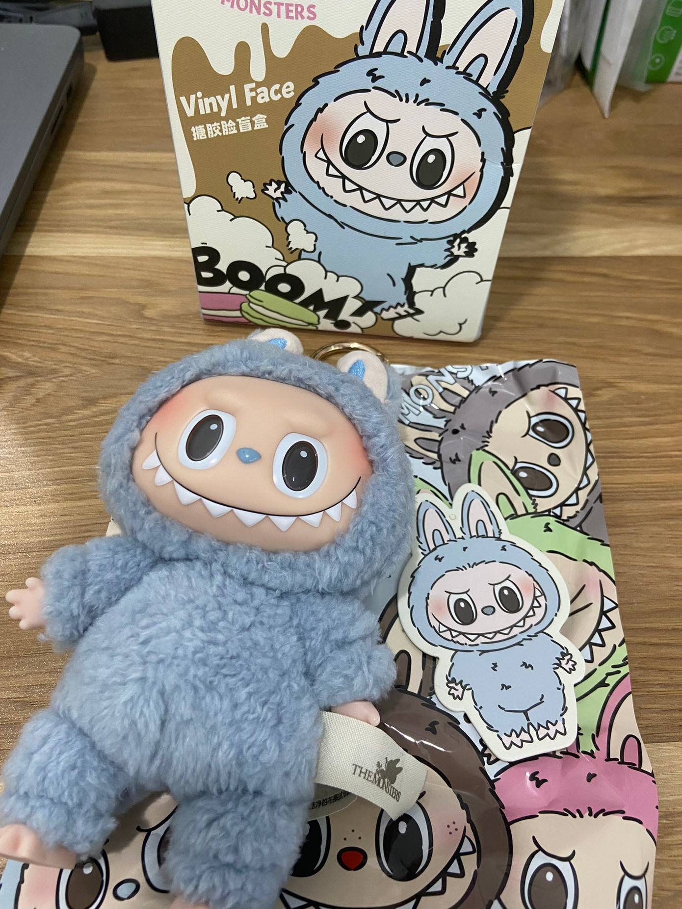 Giới trẻ phát cuồng vì món đồ chơi thú bông đến từ Trung Quốc.