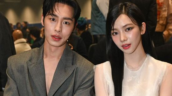 Karina và nam diễn viên Lee Jae Wook bị Dispatch tung bằng chứng hẹn hò. Cả hai gặp gỡ lần đầu khi dự show thời trang ở Milan. Ảnh: Dispatch.