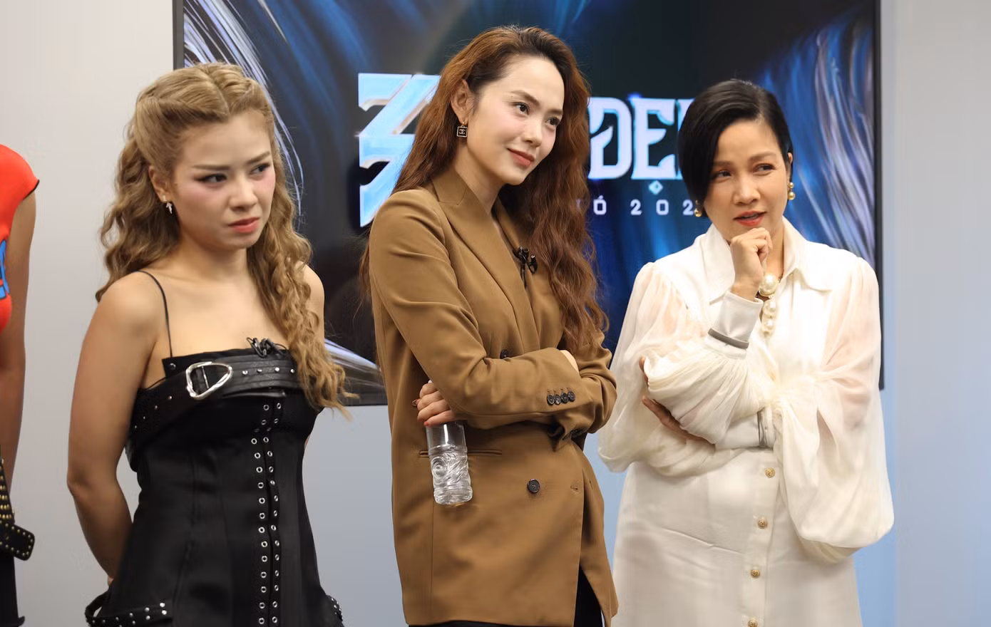 Các Chị đẹp khó khăn để hiểu luật chơi phức tạp.