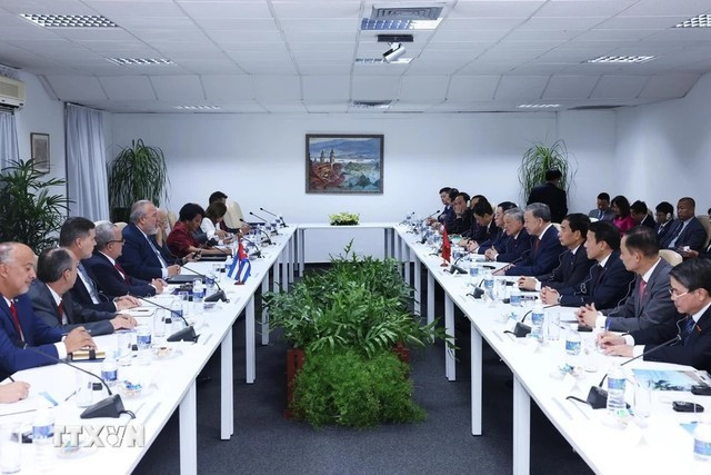 Tổng Bí thư, Chủ tịch nước Tô Lâm hội kiến Thủ tướng Cuba Manuel Marrero Cruz. (Ảnh: Lâm Khánh/TTXVN)