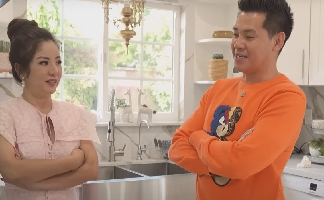 Phùng Ngọc Huy kể về giây phút hai bố con gặp nhau sau 8 năm xa cách. Phùng Ngọc Huy kể về giây phút hai bố con gặp nhau sau 8 năm xa cách.