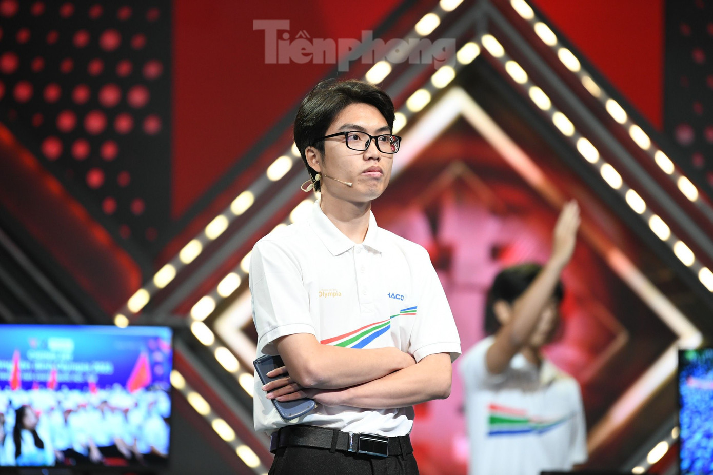 Nguyễn Trọng Thành (Trường THPT chuyên Trần Phú, Hải Phòng) là thí sinh đầu bước vào phần thi Về đích. Thí sinh chọn gói câu hỏi an toàn 3 câu 20 điểm khi đang có lợi thế dẫn đầu. Trọng Thành trả lời đúng ở câu sử dụng ngôi sao hy vọng nhưng sai hai câu đầu. Kết thúc phần thi, Trọng Thành giữ nguyên số điểm 165