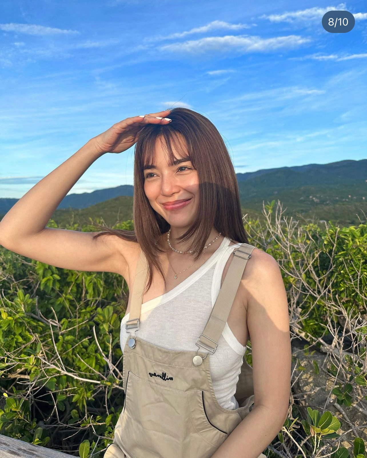 Ngôi sao Ngược dòng thời gian để yêu anh gửi lời chào đến khán giả Việt. Cô cho biết thường thức dậy từ rất sớm để đón bình minh, trekking đường mòn lên đỉnh núi. Nữ diễn viên ấn tượng với cảnh quan, không khí tại nơi đây.