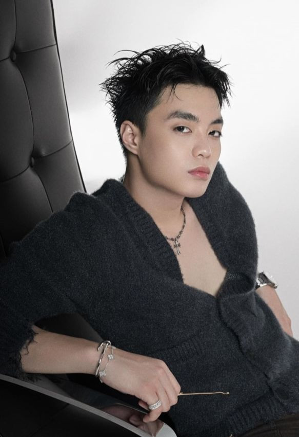 Negav lần thứ 4 nói lời xin lỗi sau khi hàng loạt nghệ sĩ lên tiếng về vụ nhóm kín hơn 3.000 thành viên có nội dung dung tục. Negav lần thứ 4 nói lời xin lỗi sau khi hàng loạt nghệ sĩ lên tiếng về vụ nhóm kín hơn 3.000 thành viên có nội dung dung tục.