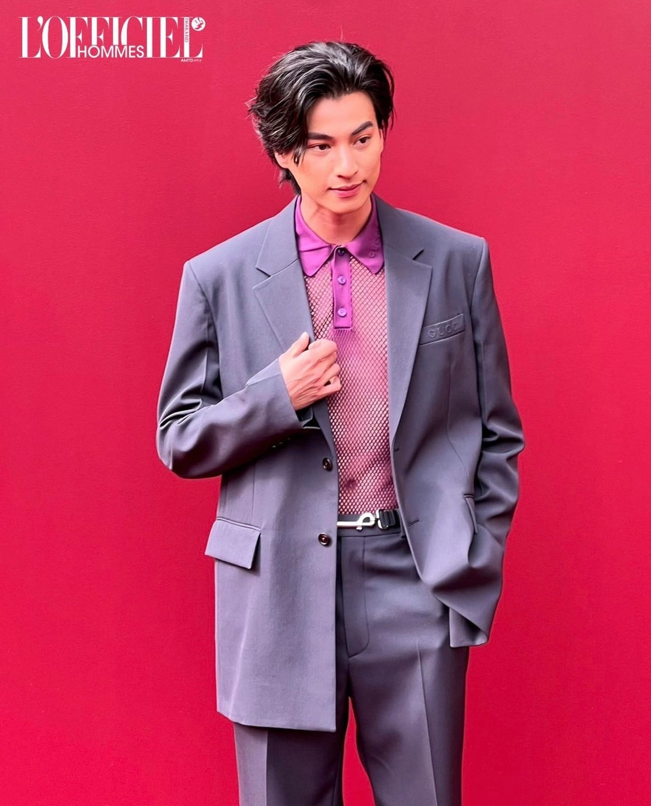 Tạo hình của mỹ nam Thái Lan Gulf Kanawut không kém phần thời thượng.