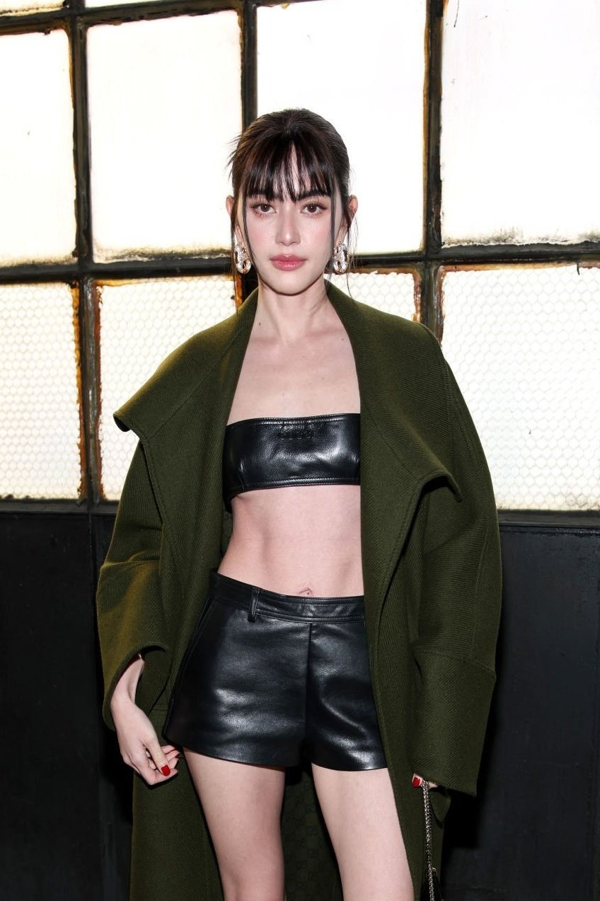 Thời trang của Mai Davika tại Milan Fashion Week 2024. Nữ diễn viên Tình người duyên ma là ngôi sao Thái Lan đầu tiên ghi danh vào dàn đại sứ của Gucci. Ảnh: Getty. Thời trang của Mai Davika tại Milan Fashion Week 2024. Nữ diễn viên Tình người duyên ma là ngôi sao Thái Lan đầu tiên ghi danh vào dàn đại sứ của Gucci. Ảnh: Getty.