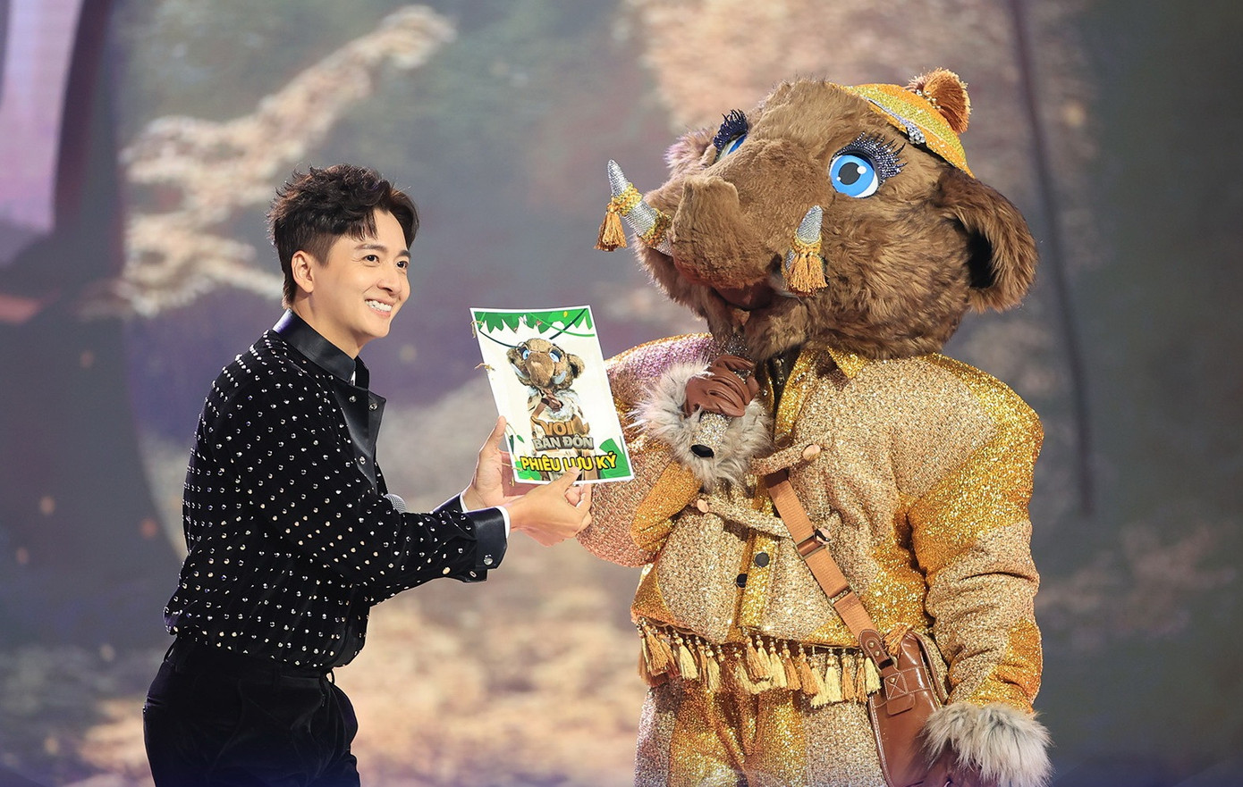 Bốn mascot mùa hai chưa lộ diện là Voi Bản Đôn, Cú Tây Bắc, Ong Bây Bi, HippoHappy…