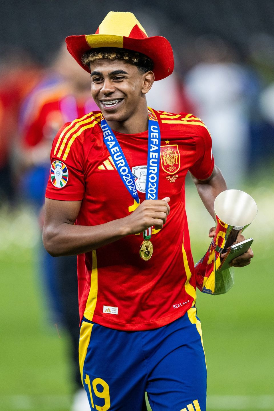 Lamine Yamal - siêu sao 16 tuổi của CLB Barcelona - đã kiến tạo cho Nico Williams ghi bàn, đánh bại Tam Sư với tỷ số 2-1 để trở thành nhà vô địch Euro 2024. Ảnh: Imago.