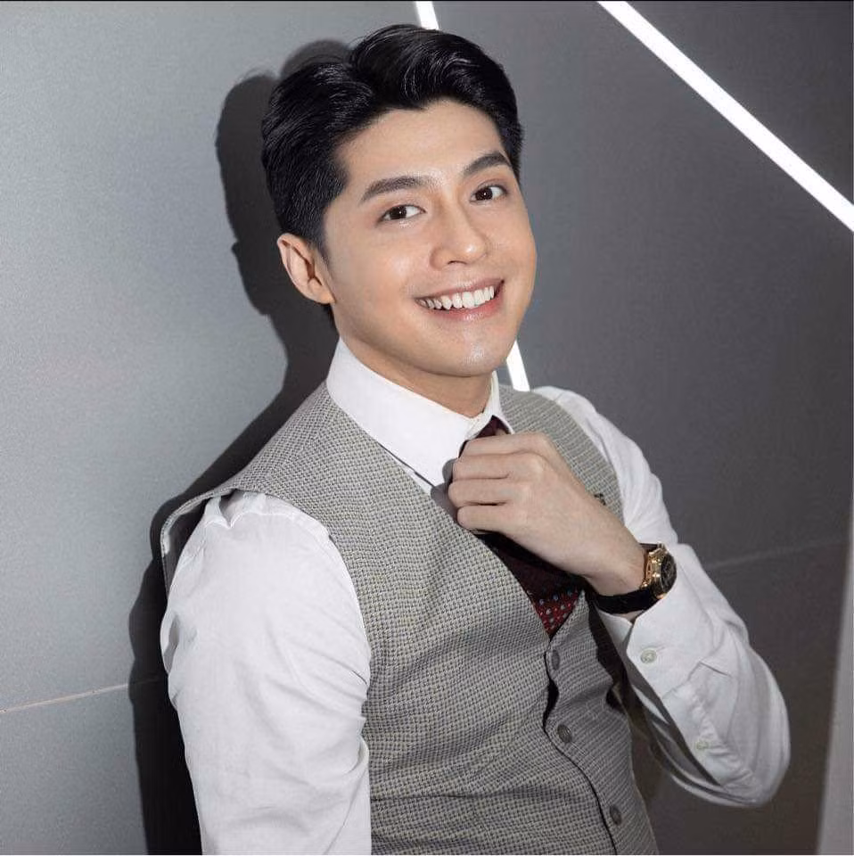 Đỗ Hiếu cấm Noo Phước Thịnh hát loạt hit sau khi nam ca sĩ hết 2 năm hợp đồng độc quyền.