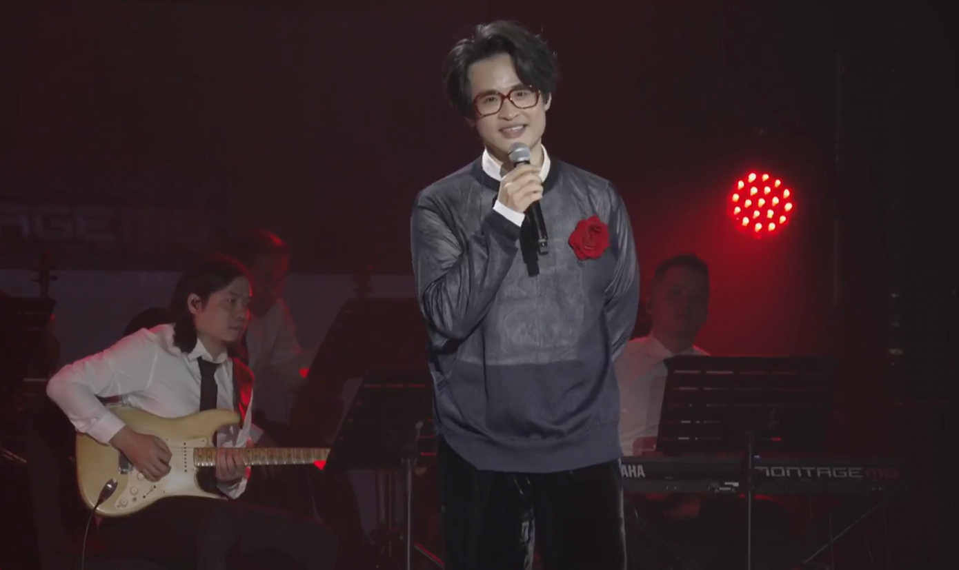 Hà Anh Tuấn tổ chức concert "Sketch a Rose" tại Singapore và Australia trong năm 2024.