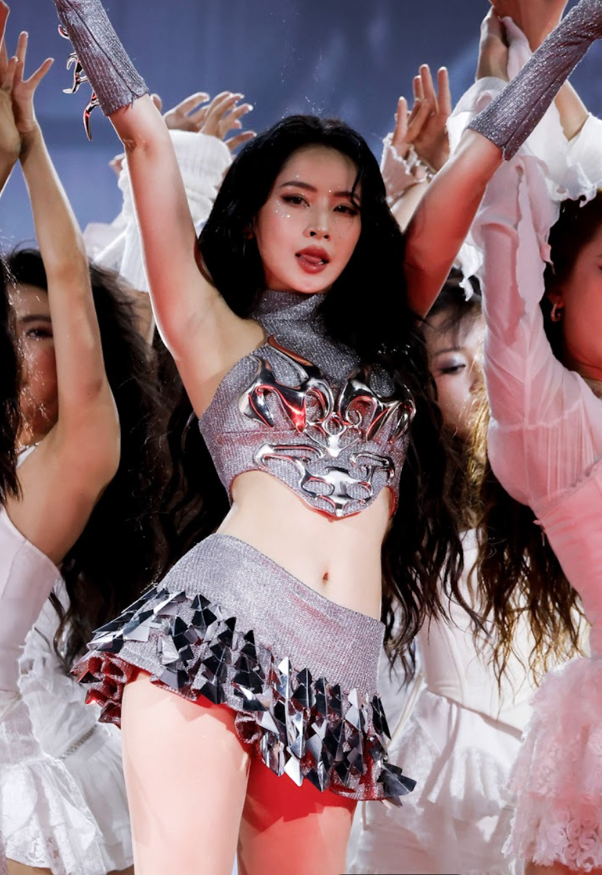 Dàn nghệ sĩ Việt tại đêm nhạc hội.