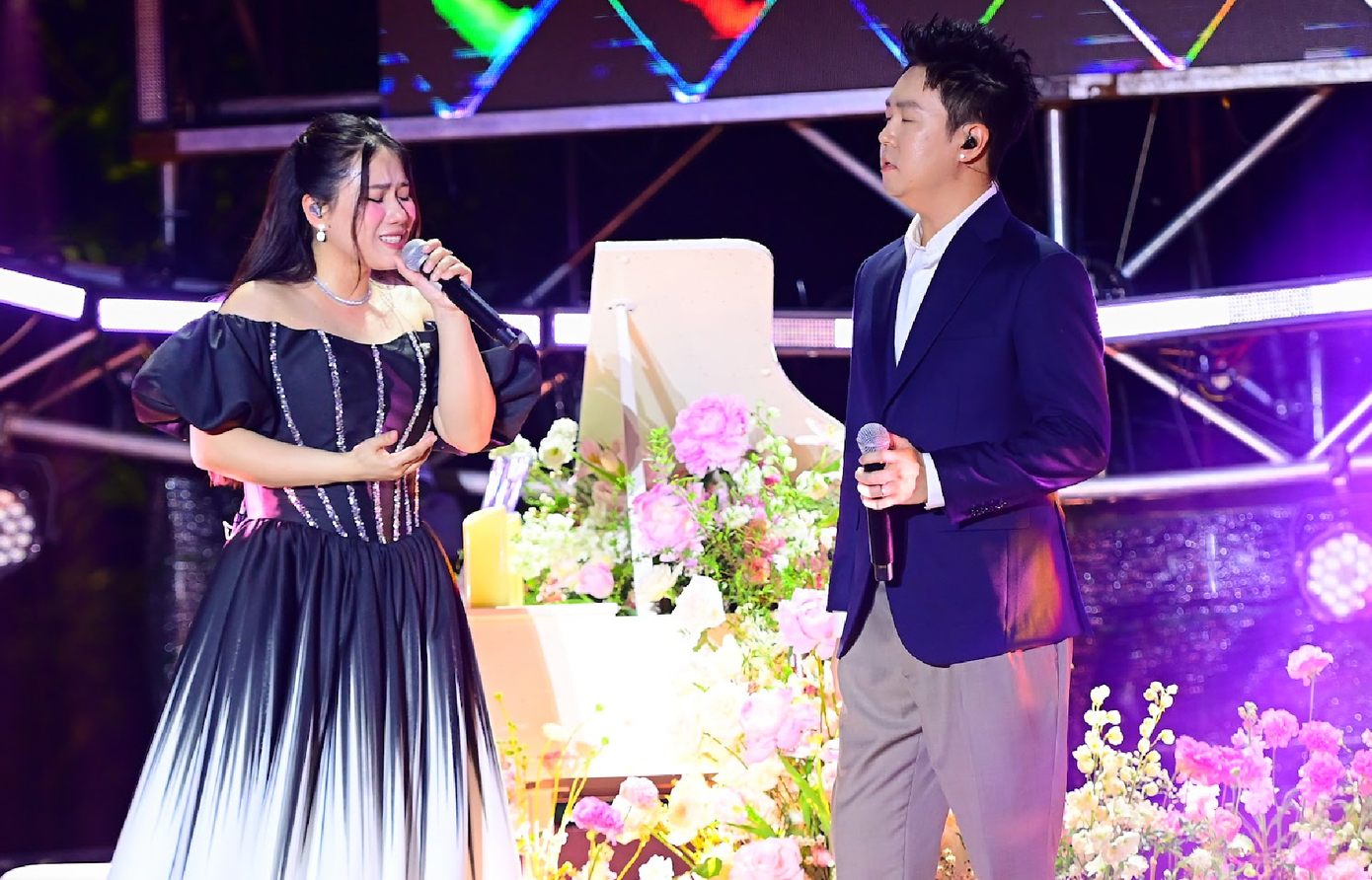 Những màn song ca, tam ca kết hợp. Những màn song ca, tam ca kết hợp.