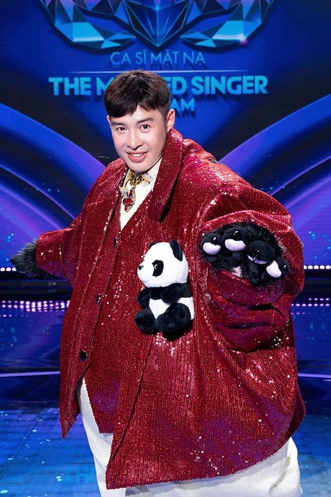 Từ trái qua: Tí Nâu Thùy Chi (mùa 1) - Bố Gấu Hoàng Hải (Mùa 2) - Kim Sa Ngư Lương Bích Hữu (Mùa 1) vẫn được khán giả dành sự quan tâm lớn dù không ghi tên vào top ba chung cuộc. Từ trái qua: Tí Nâu Thùy Chi (mùa 1) - Bố Gấu Hoàng Hải (Mùa 2) - Kim Sa Ngư Lương Bích Hữu (Mùa 1) vẫn được khán giả dành sự quan tâm lớn dù không ghi tên vào top ba chung cuộc.