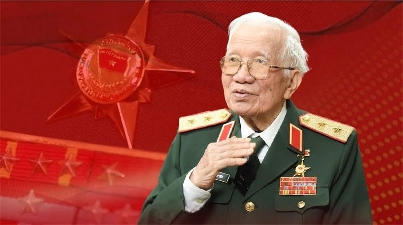 Trung tướng Khuất Duy Tiến. Trung tướng Khuất Duy Tiến.