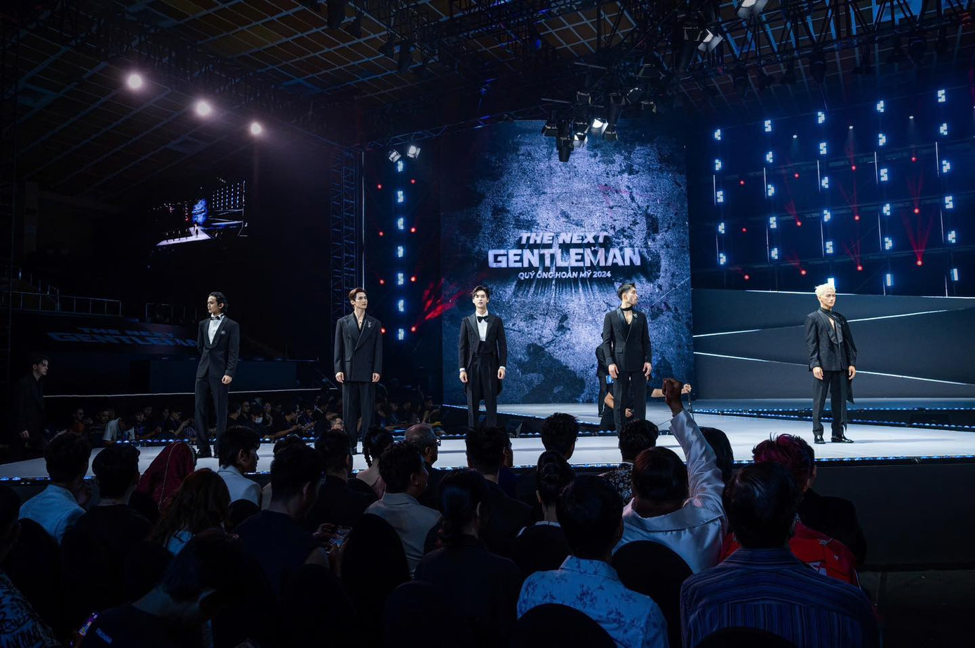 Top 5 trả lời câu hỏi ứng xử. Top 5 trả lời câu hỏi ứng xử.