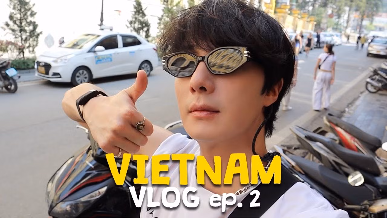 Các nghệ sĩ tự phát triển kênh cá nhân, quay vlog, show du lịch riêng. Video đến Việt Nam của Yoo Jae Suk, Suk Jin hút gần 7 triệu lượt xem sau 11 ngày đăng tải. Các nghệ sĩ tự phát triển kênh cá nhân, quay vlog, show du lịch riêng. Video đến Việt Nam của Yoo Jae Suk, Suk Jin hút gần 7 triệu lượt xem sau 11 ngày đăng tải.