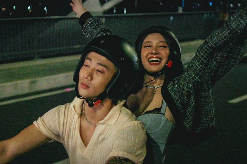 Nhiều bộ phim Việt không thoát khỏi cảnh ế vé dù nỗ lực quảng bá, kêu gọi sự ủng hộ từ khán giả. Nhiều bộ phim Việt không thoát khỏi cảnh ế vé dù nỗ lực quảng bá, kêu gọi sự ủng hộ từ khán giả.