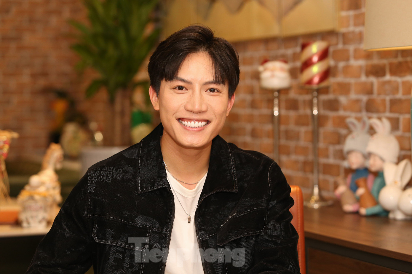 &quot;Voi Bản Đôn&quot; Anh Tú - Quán quân Ca sĩ mặt nạ mùa 2.