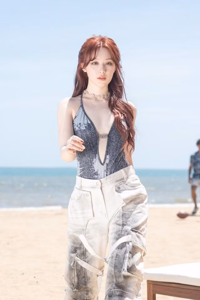 Shuhua, sinh năm 2000, em út nhóm nhạc (G)I-DLE, thường xuyên có phát ngôn gây tranh cãi. Shuhua, sinh năm 2000, em út nhóm nhạc (G)I-DLE, thường xuyên có phát ngôn gây tranh cãi.