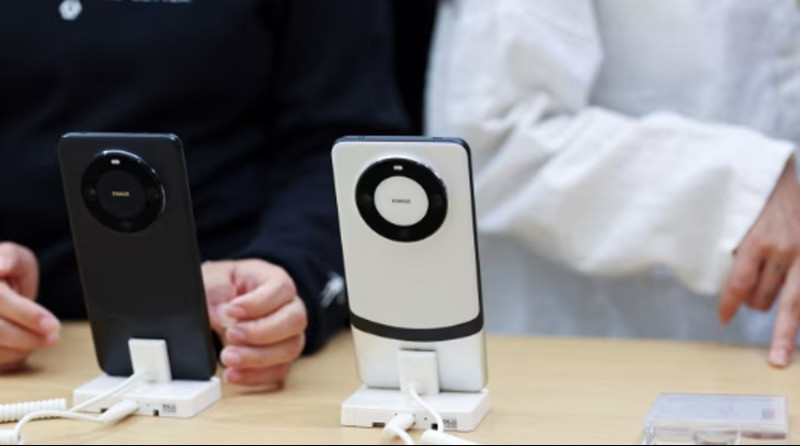 Xuất khẩu điện thoại các loại và linh kiện của Việt Nam trong tháng 1 đạt hơn 5,5 tỷ USD, tăng mạnh 50,4% so với tháng trước đó. Ảnh minh họa.