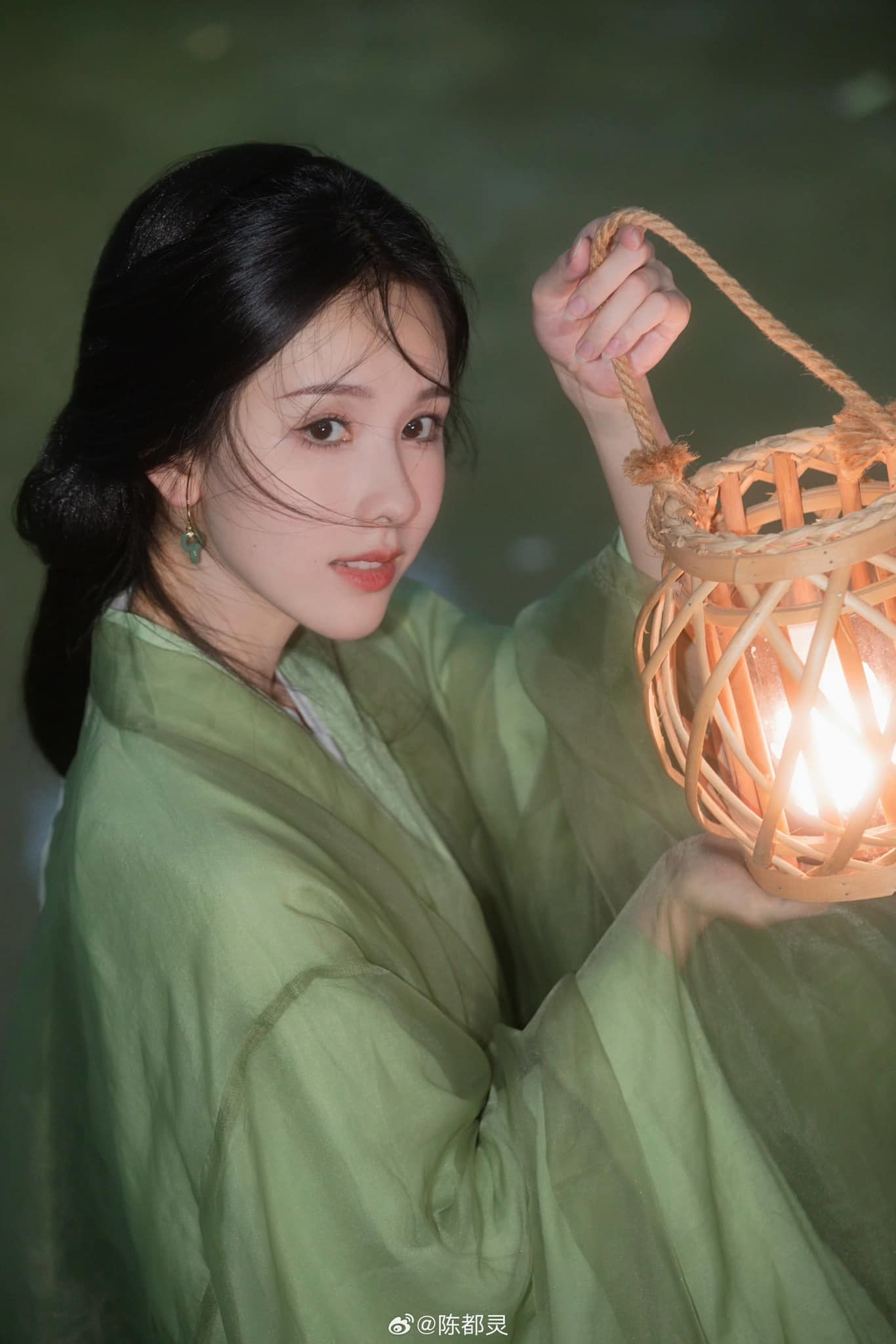 Phong độ diễn xuất trồi sụt của Đô Linh khiến cô chưa thể bật lên, song trong năm 2023, nữ diễn viên có nhiều cơ hội thể hiện tài năng, liên tiếp nhận các tác phẩm lớn.