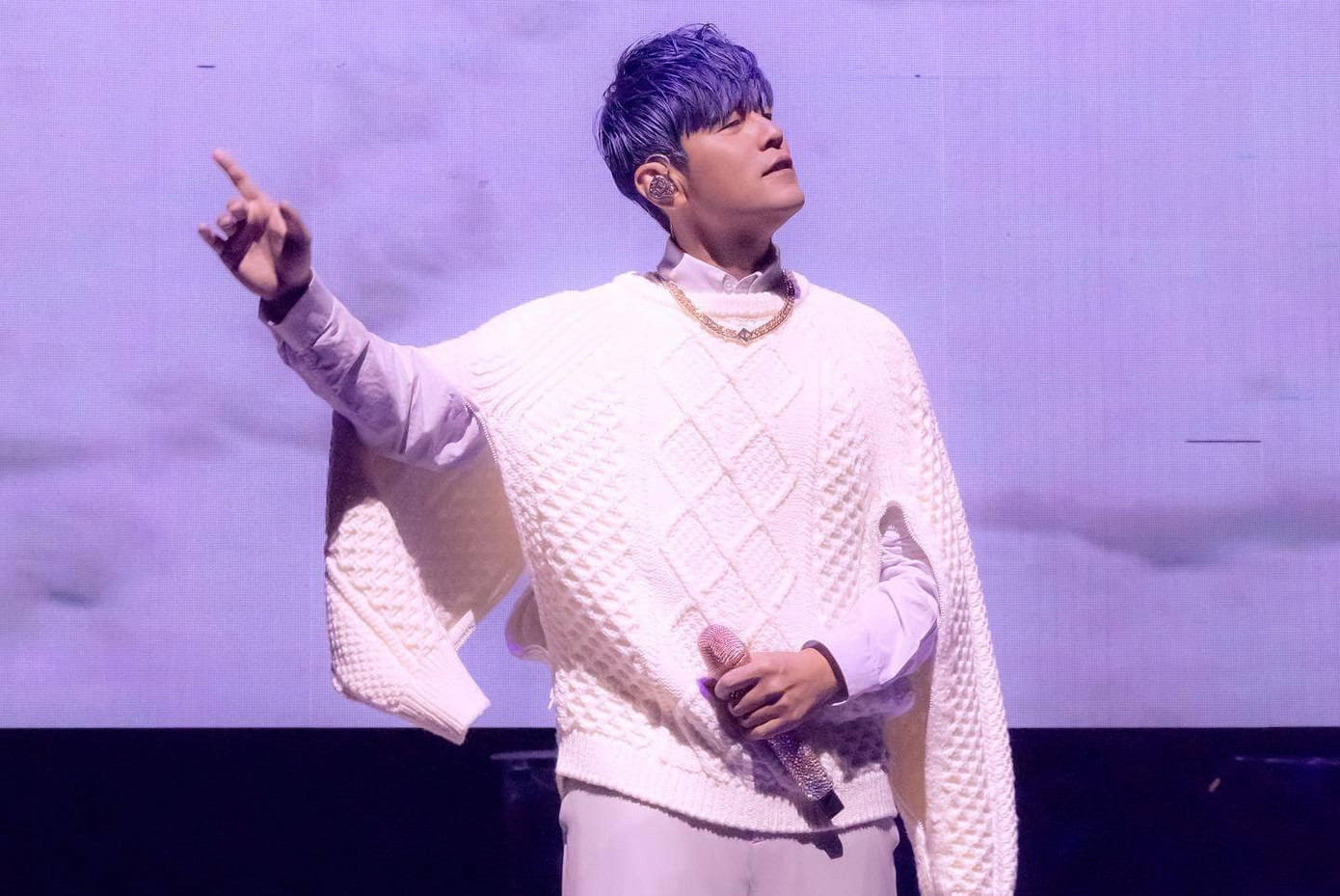 Những buổi hòa nhạc kín khán giả của "ông hoàng nhạc pop châu Á". Những buổi hòa nhạc kín khán giả của "ông hoàng nhạc pop châu Á".