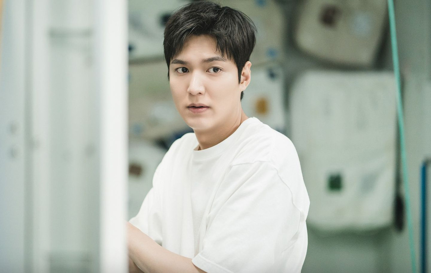 Phim mở đầu bằng cảnh nóng, tình tiết lan man, bị chê gây buồn ngủ. Phim mở đầu bằng cảnh nóng, tình tiết lan man, bị chê gây buồn ngủ.