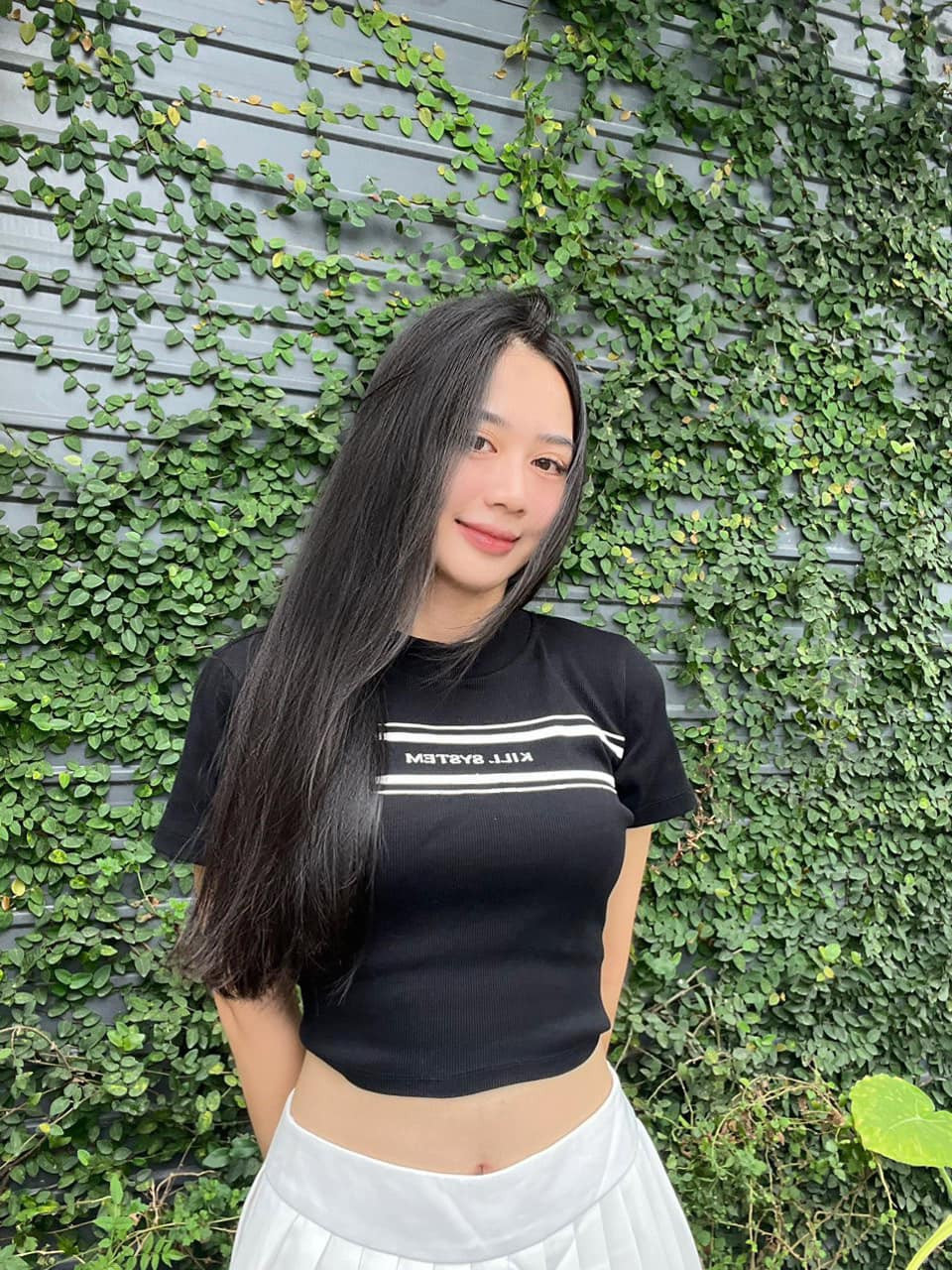 Nhan sắc bạn gái Hoài Lâm.