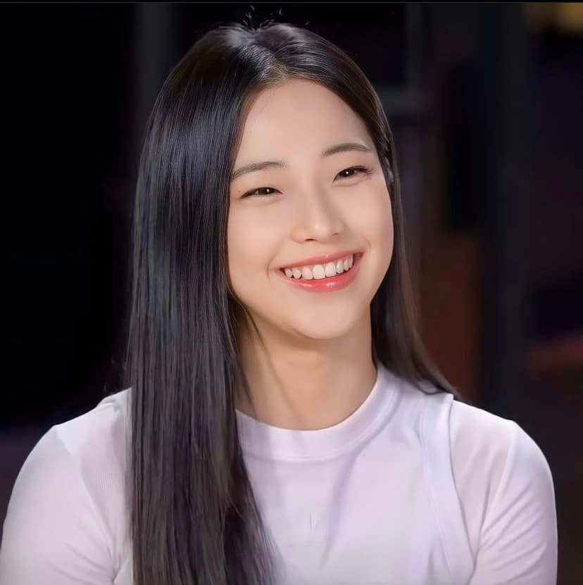 Người được đánh giá có kỹ năng tốt nhất của Baby Monter là Ruka, sinh năm 2002, quốc tịch Nhật Bản, đồng thời là chị cả của nhóm. Ruka đã có 5 năm thực tập và ra mắt ở độ tuổi 20, gây ấn tượng nhờ khả năng rap, nhảy, viết rap. Biên đạo của YG – Lee Jung – nhận xét so với thực tập sinh khác, Ruka có kinh nghiệm và sự hiểu biết sâu sắc về hip hop. Nhà sản xuất Big Tone ngợi khen nữ idol Nhật Bản có sắc thái hip hop tự nhiên trong tính cách của cô.