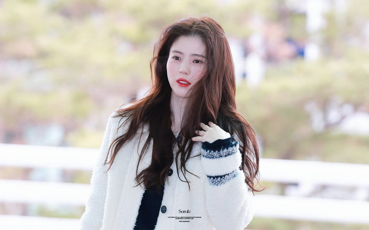 Cách hành xử của Han So Hee gây mất điểm trầm trọng, nhiều khán giả cho rằng cô đang tự “đào hố” chôn mình. Ảnh: X.