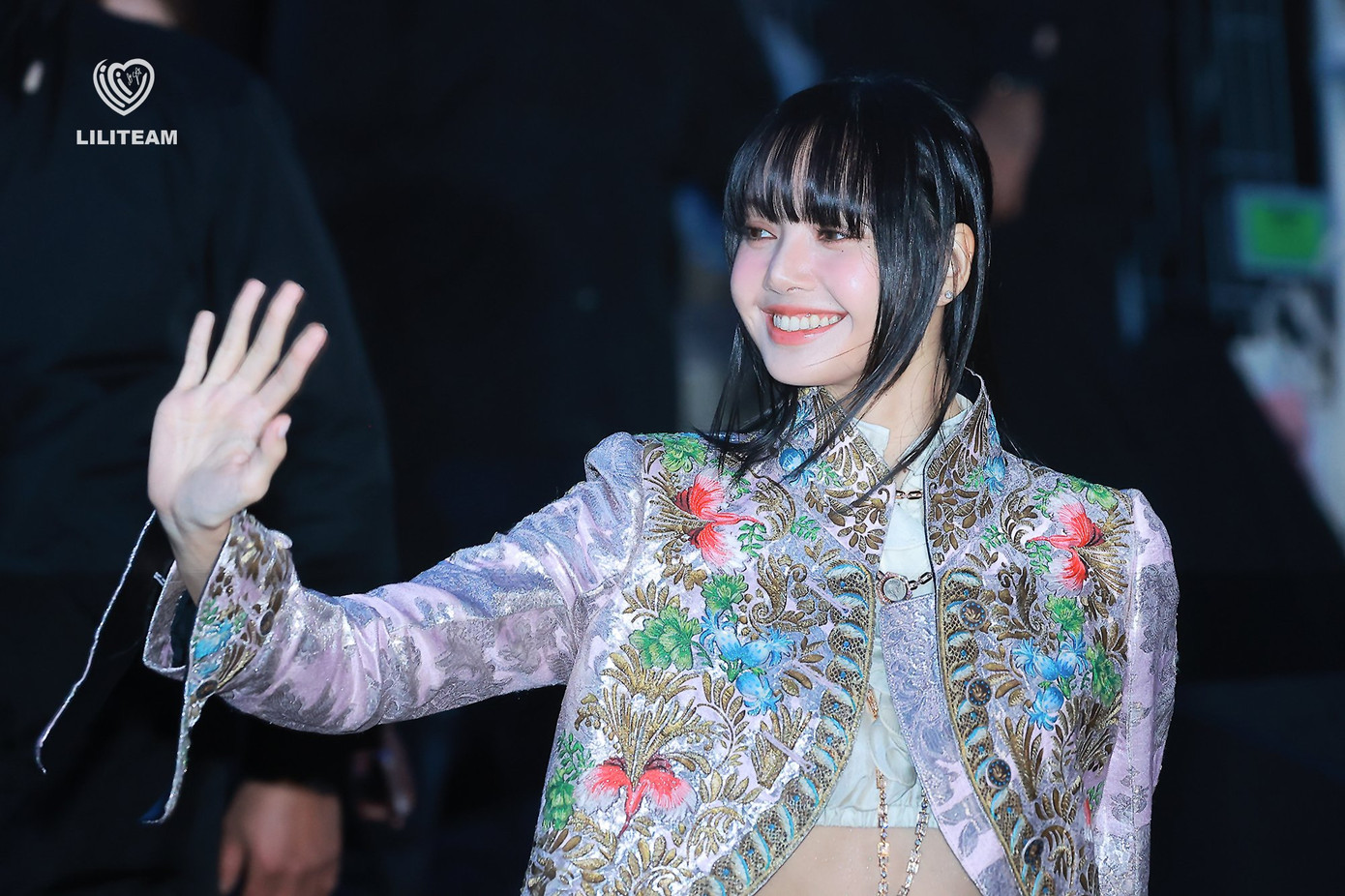 Khán giả Trung Quốc cho rằng Lisa tự đá bát cơm của mình tại thị trường này. Suốt thời gian hoạt động ở YG, cô là thành viên duy nhất được nhận show và quảng cáo ở Trung Quốc. Ảnh: Twitter. Khán giả Trung Quốc cho rằng Lisa tự đá bát cơm của mình tại thị trường này. Suốt thời gian hoạt động ở YG, cô là thành viên duy nhất được nhận show và quảng cáo ở Trung Quốc. Ảnh: Twitter.