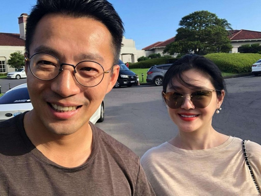 Uông Tiểu Phi, chồng cũ Từ Hy Viên, suy sụp khi nữ diễn viên đột ngột qua đời.