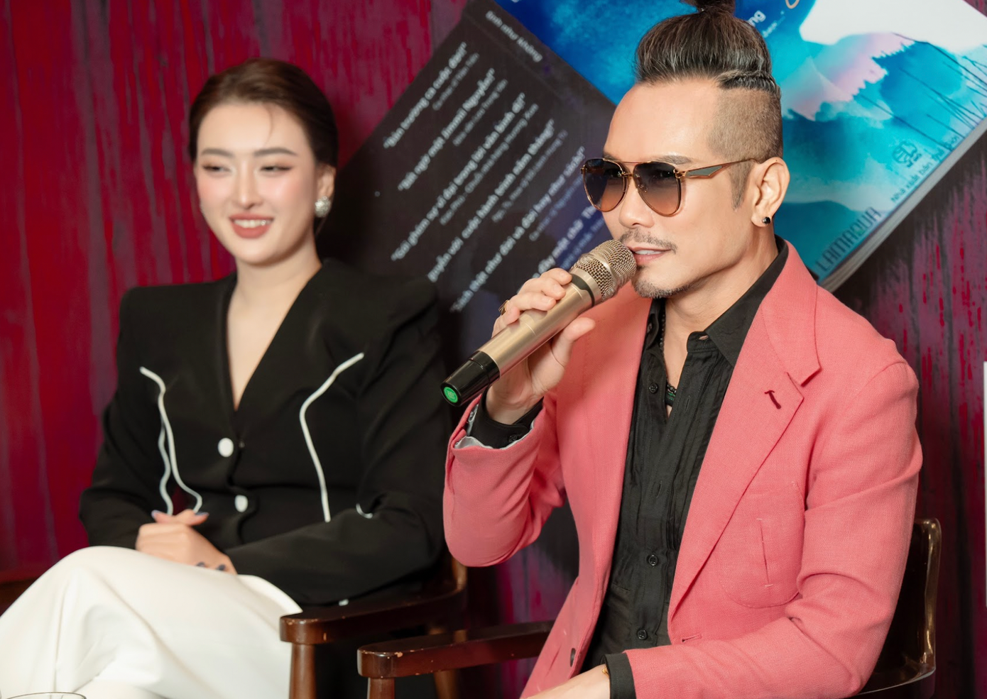 Jimmy Nguyễn (phải) lần đầu kết hợp cùng giọng ca "Ngọt ngào đến mấy cũng tan thành mây" - Chu Thúy Quỳnh. Jimmy Nguyễn (phải) lần đầu kết hợp cùng giọng ca "Ngọt ngào đến mấy cũng tan thành mây" - Chu Thúy Quỳnh.