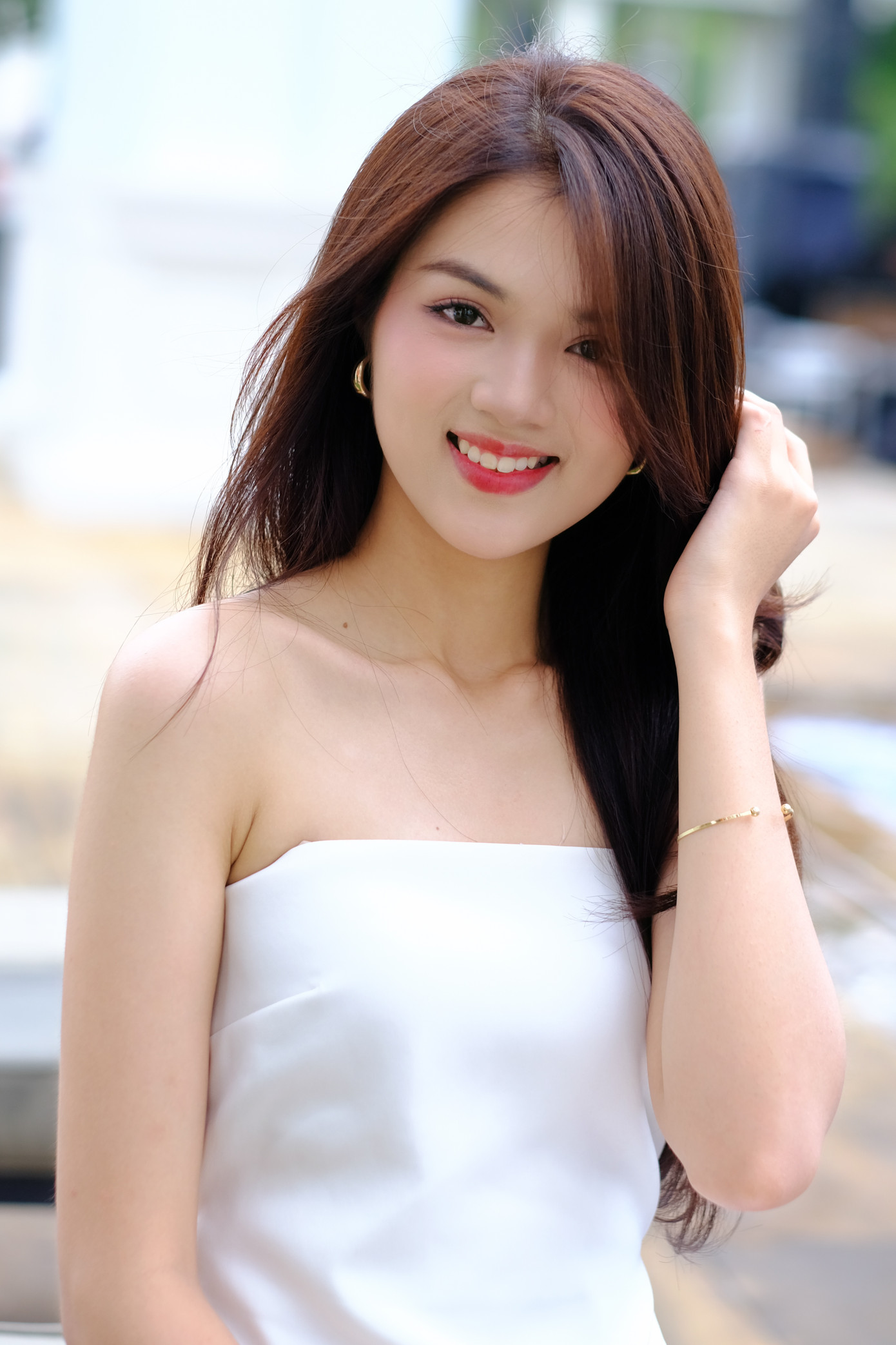 Thí sinh Minh Thu cho biết sau vòng chung khảo tại Hà Nội, cô vui vì những nỗ lực của mình đã được đền đáp bằng kết quả lọt vào top 25 thí sinh của vòng chung kết. Người đẹp tích cực tập luyện về hình thể và trau dồi thêm các kỹ năng chuẩn bị cho đêm thi sắp tới tại TP Huế.